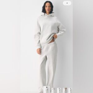 Aritzia Sweatpants